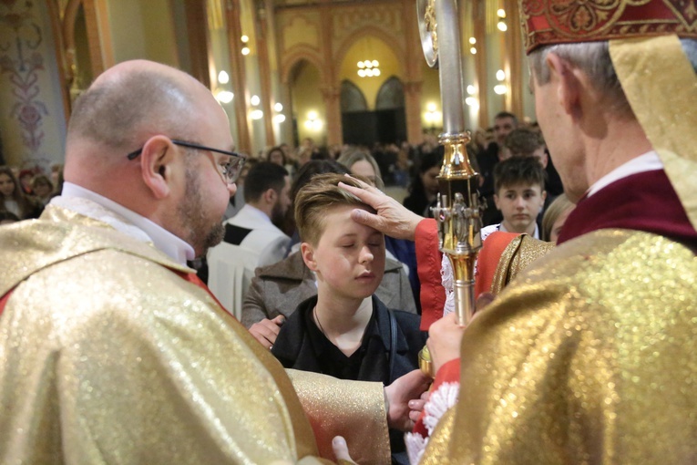 Bierzmowanie u Świętej Rodziny w Tarnowie