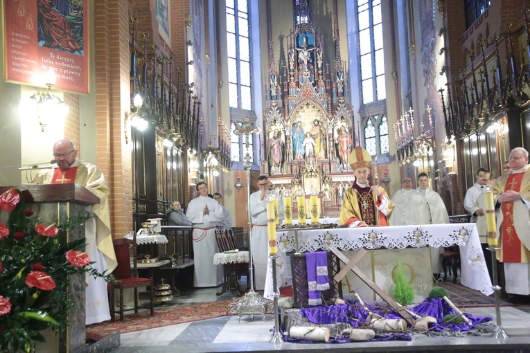 Bierzmowanie u Świętej Rodziny w Tarnowie