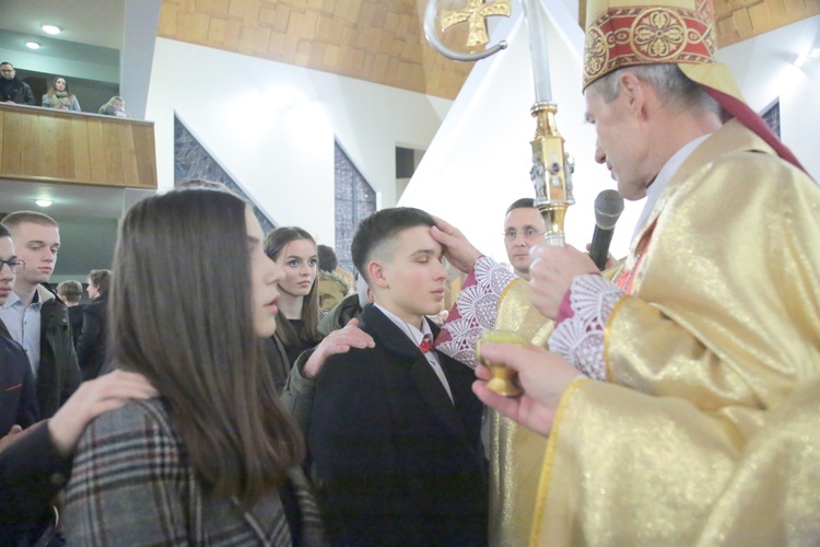 Bierzmowanie w par. Miłosierdzia Bożego