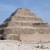 Piramida Dżesera znów otwarta dla turystów