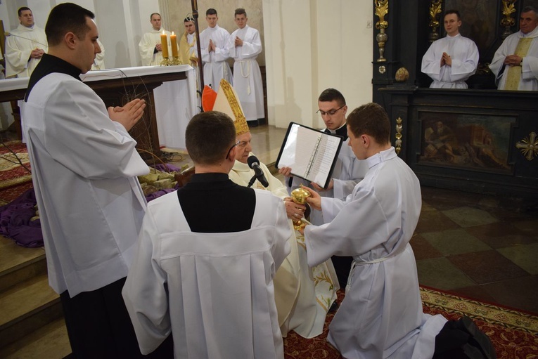 Seminaryjne posługi 