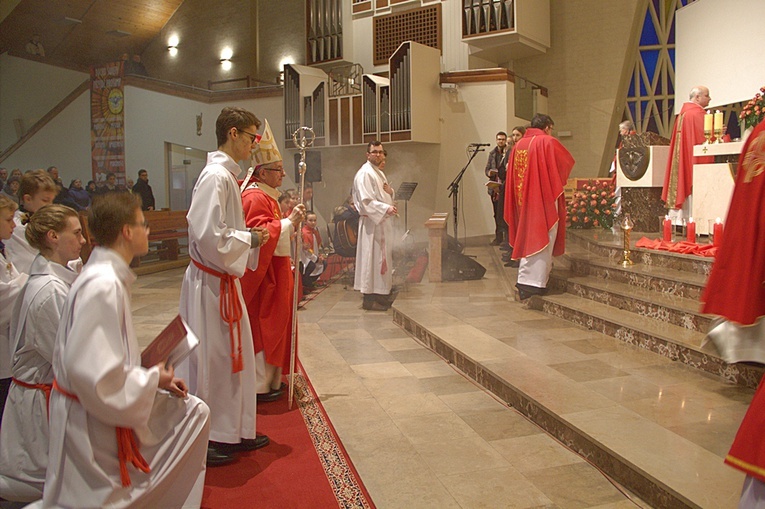 Uroczystość bierzmowania w Gdańsku-Osowej