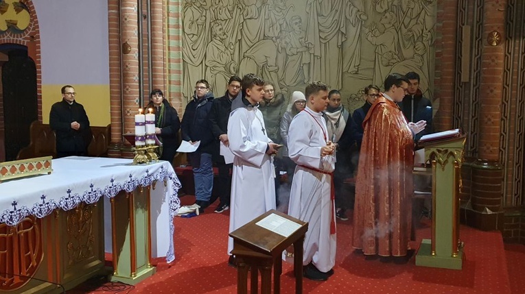 Celebracja na zakończenie kolejnego kroku oazowego
