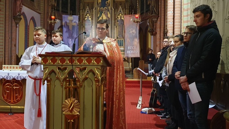 Celebracja na zakończenie kolejnego kroku oazowego