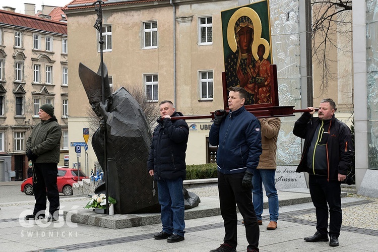 Męski Różaniec w Świdnicy - marzec