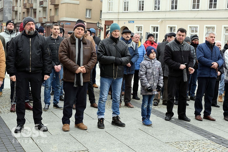 Męski Różaniec w Świdnicy - marzec