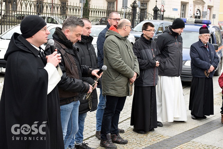 Męski Różaniec w Świdnicy - marzec