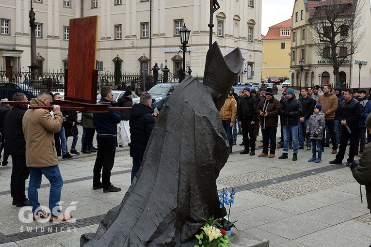 Męski Różaniec w Świdnicy - marzec