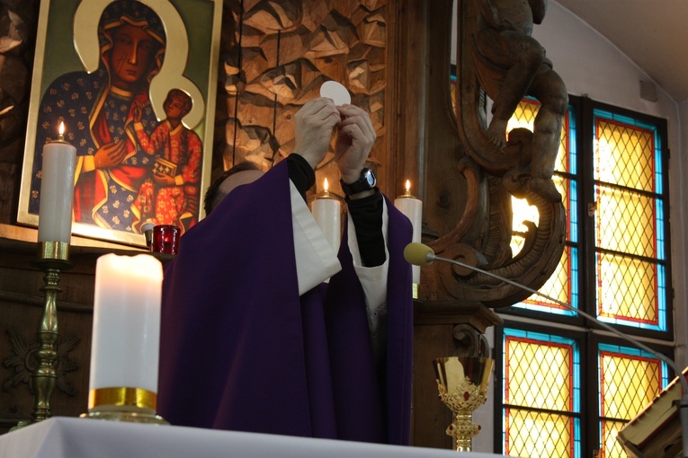 Stypendyści Fundacji "Dzieła Nowego Tysiąclecia" w Henrykowie