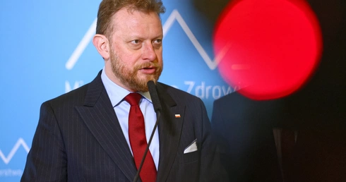16 potwierdzonych przypadków koronawirusa w Polsce. MZ apeluje: Chodzi o osoby starsze