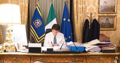 Włochy: Zakaz zgromadzeń w całym kraju, szkoły zamknięte do 3 kwietnia