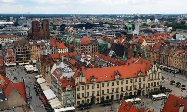 Rektorzy uczelni Wrocławia i Opola zdecydowali o zawieszeniu zajęć dydaktycznych