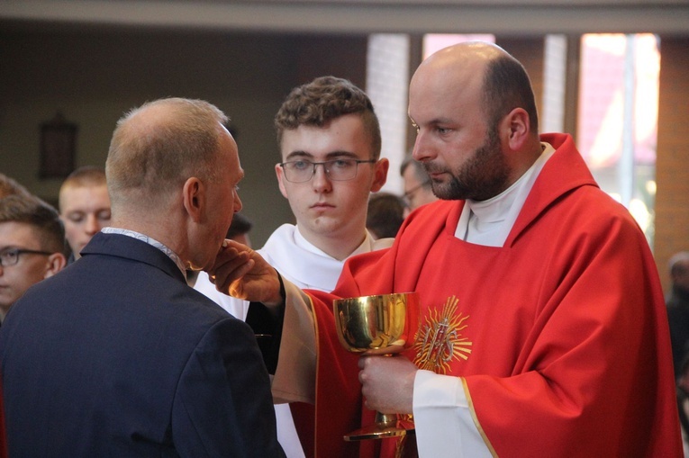 Bierzmowanie w parafii św. Jana Pawła II w Nowym Sączu