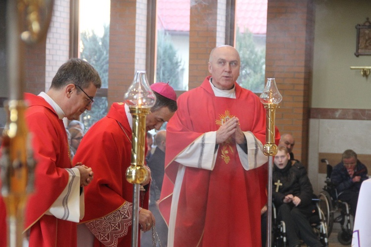 Bierzmowanie w parafii św. Jana Pawła II w Nowym Sączu