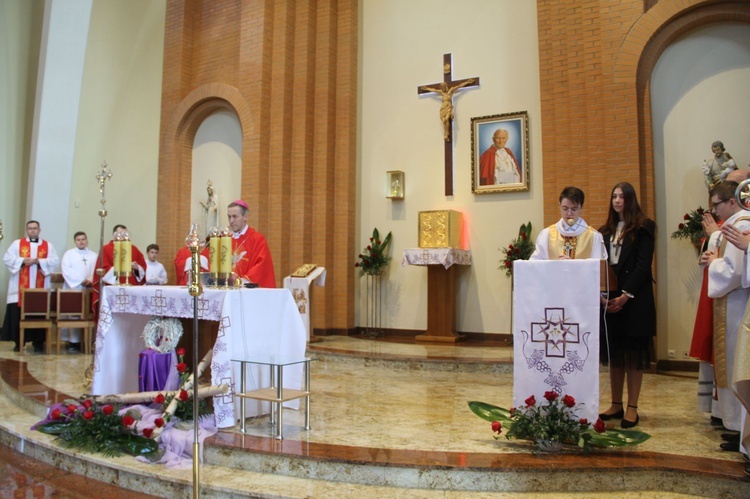 Bierzmowanie w parafii św. Jana Pawła II w Nowym Sączu