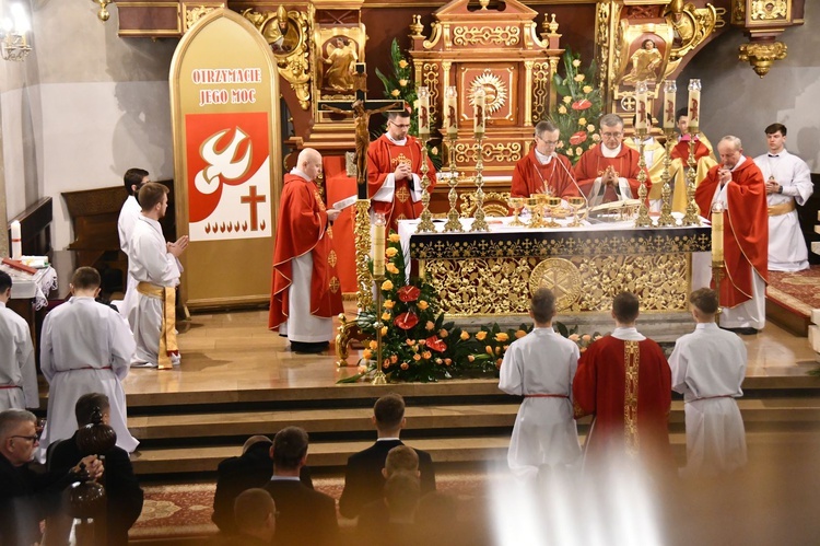 Bierzmowanie w sądeckiej bazylice