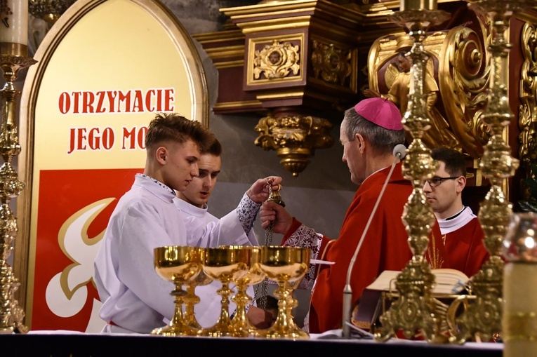 Bierzmowanie w sądeckiej bazylice