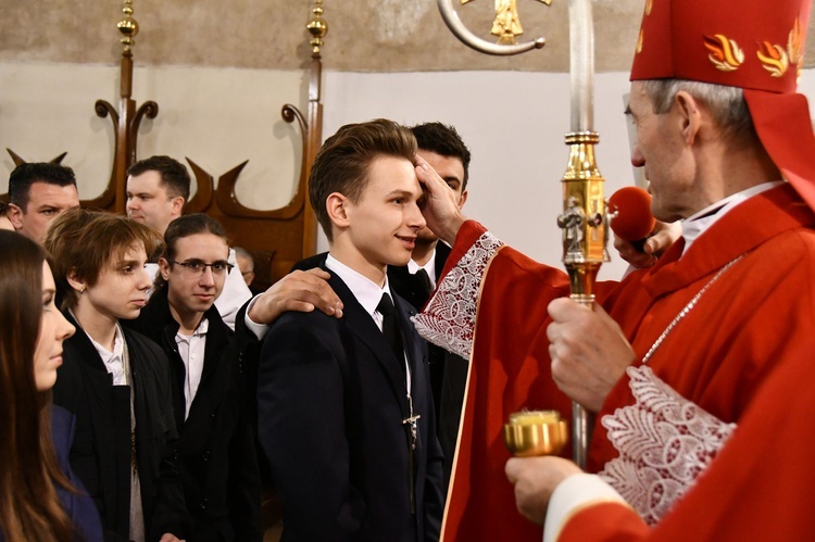 Bierzmowanie w sądeckiej bazylice