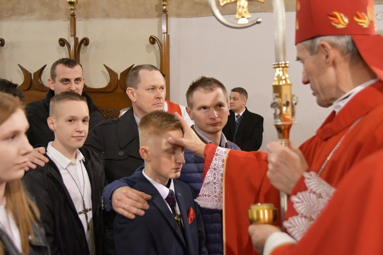 Bierzmowanie w sądeckiej bazylice