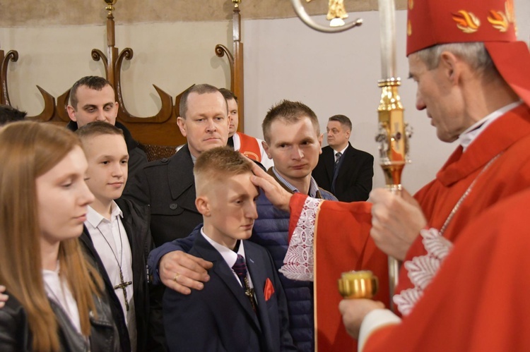 Bierzmowanie w sądeckiej bazylice