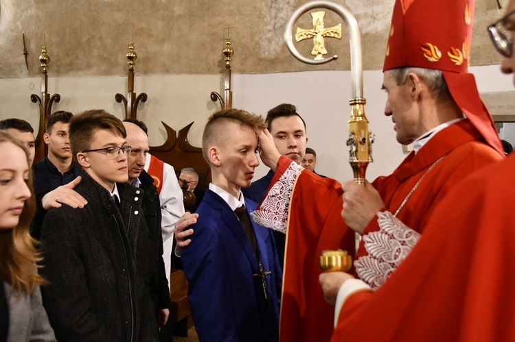 Bierzmowanie w sądeckiej bazylice