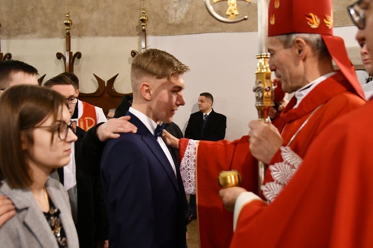 Bierzmowanie w sądeckiej bazylice