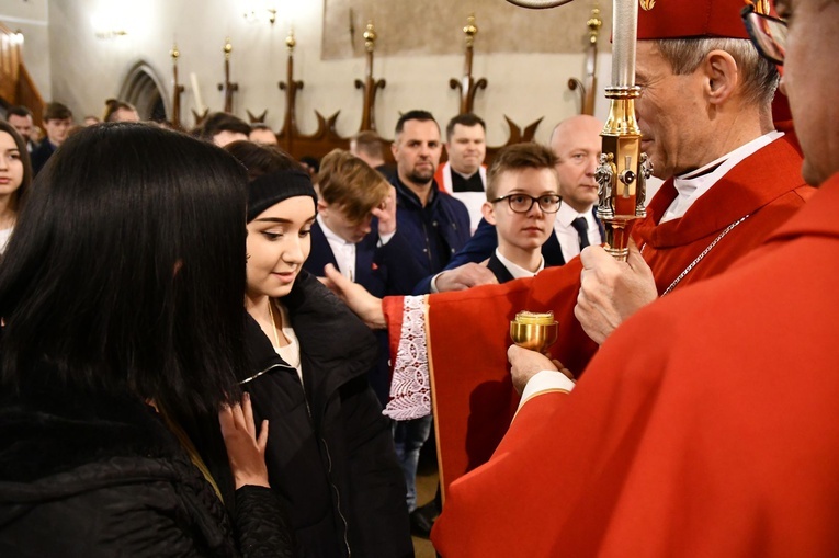 Bierzmowanie w sądeckiej bazylice