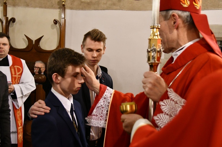 Bierzmowanie w sądeckiej bazylice