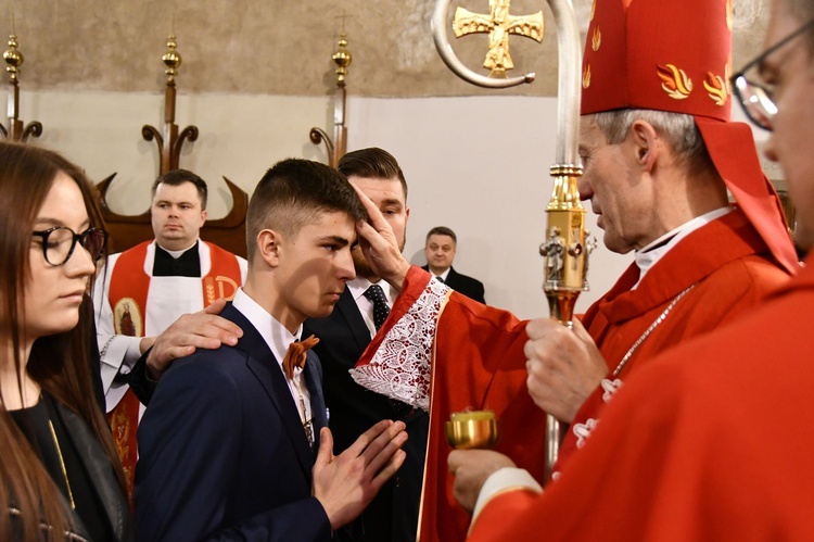 Bierzmowanie w sądeckiej bazylice