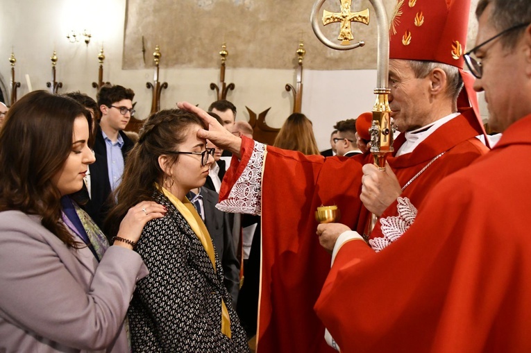Bierzmowanie w sądeckiej bazylice