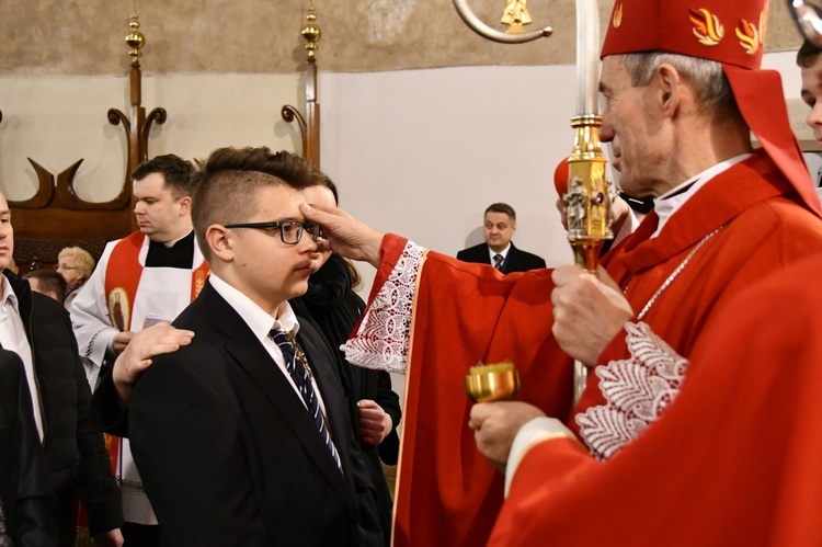 Bierzmowanie w sądeckiej bazylice