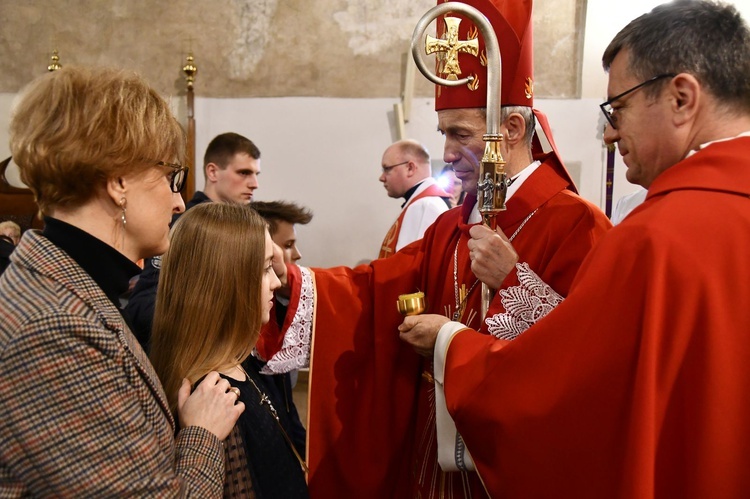 Bierzmowanie w sądeckiej bazylice