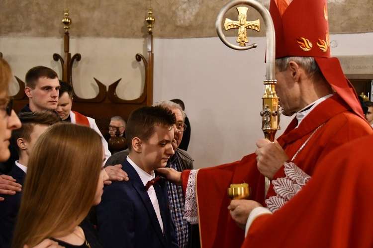 Bierzmowanie w sądeckiej bazylice