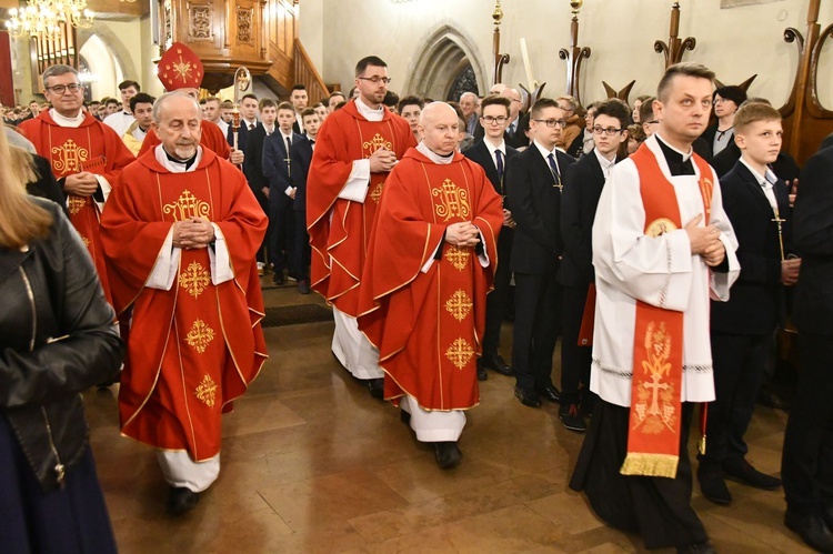 Bierzmowanie w sądeckiej bazylice