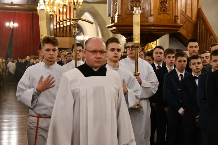 Bierzmowanie w sądeckiej bazylice