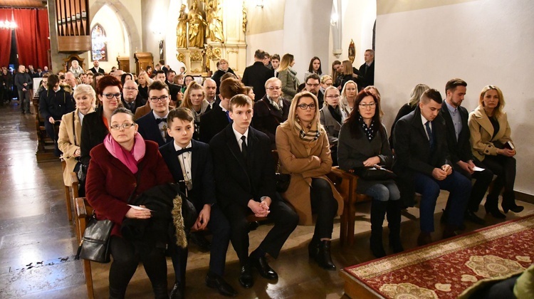 Bierzmowanie w sądeckiej bazylice