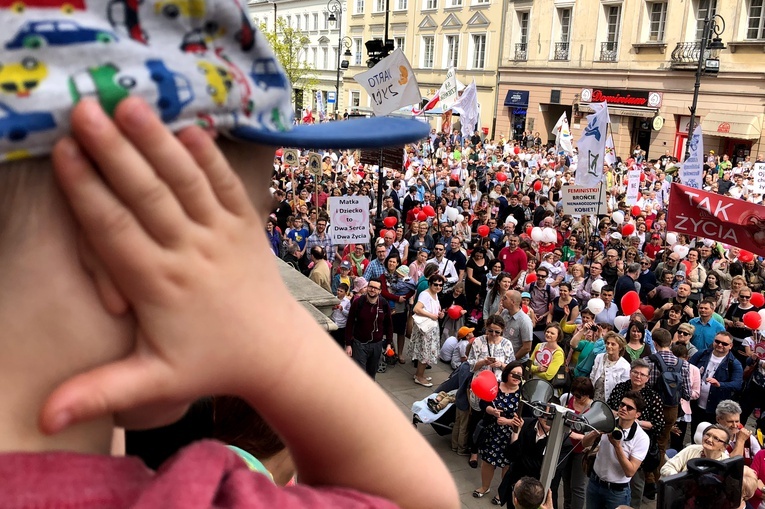 Zagrożenie koronawirusem: Narodowy Marsz Życia przełożony