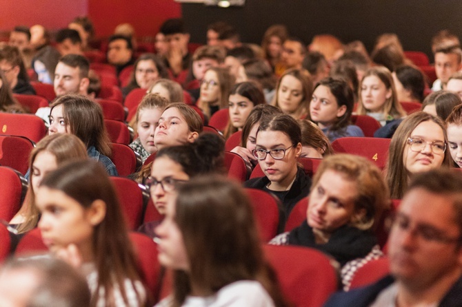 "Miłość zmartwychwstała" - musical grupy teatralnej Dzikie Koty z Kłodzka