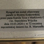 Przekazanie ryngrafu ks. mjr. Rudolfa Marszałka parafii w Bystrej Krakowskiej