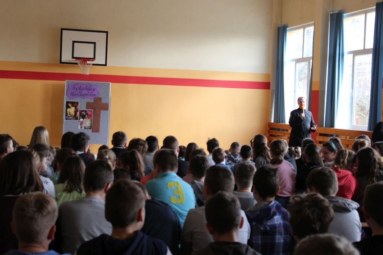 Rekolekcje dla młodzieży w Dzierżoniowie