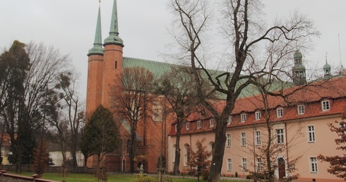 Gdańska kuria wydała informacje w związku z rozprzestrzenianiem się koronawirusa.