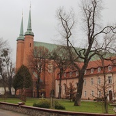 Gdańska kuria wydała informacje w związku z rozprzestrzenianiem się koronawirusa.