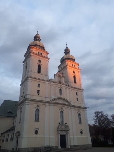 W Pile w związku z koronawirusem rusza parafialna akcja pomocowa 