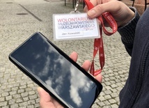 "Zadzwoń do dziadka”. Muzeum Powstania Warszawskiego uruchamia telefoniczny dyżur