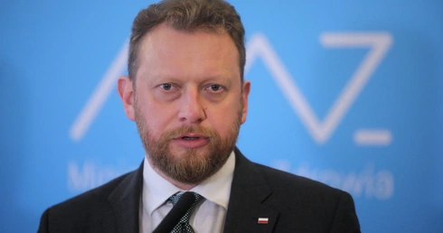 MZ: 521 hospitalizowanych; ponad 3 tys. osób w kwarantannie; prawie 18 tys. pod nadzorem