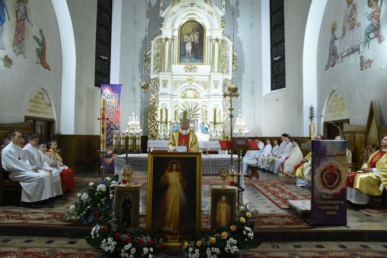 Święci w Książnicach