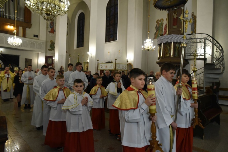 Święci w Książnicach