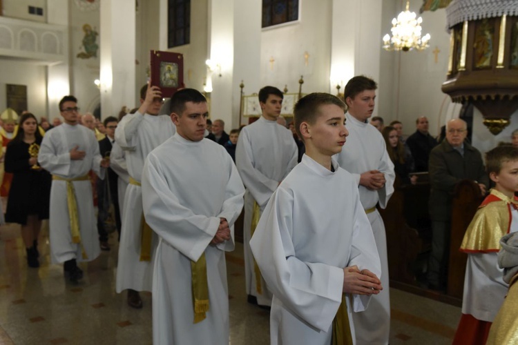 Święci w Książnicach