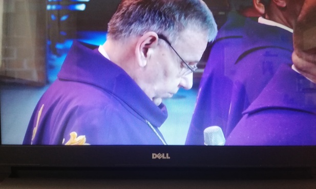 Bp Jan Kopiec: Jeżeli apelujemy o pozostawanie w domach, jeżeli nawet zdecydowaliśmy się na zdyspensowanie od Mszy św., to bądźmy konsekwentni 