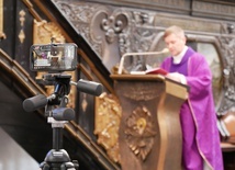 Niedzielna Msza św. za pośrednictwem portali społecznościowych